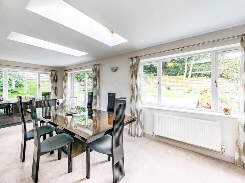 This dining area is found in the garden room to the rear of the property. (Photo courtesy of Zoopla)