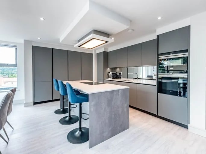 The kitchen is very modern. (Photo courtesy of Zoopla)
