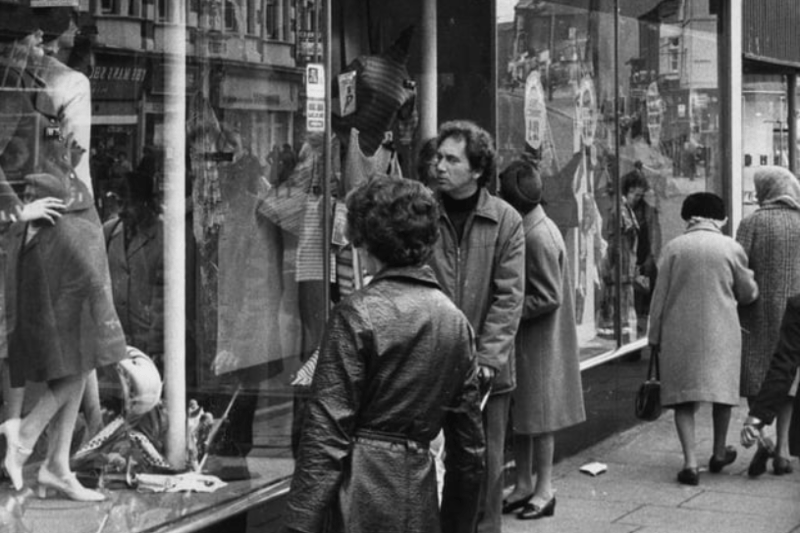 GK Lee’s in 1977. Does this scene bring back happy memories? Photo: Shields Gazette