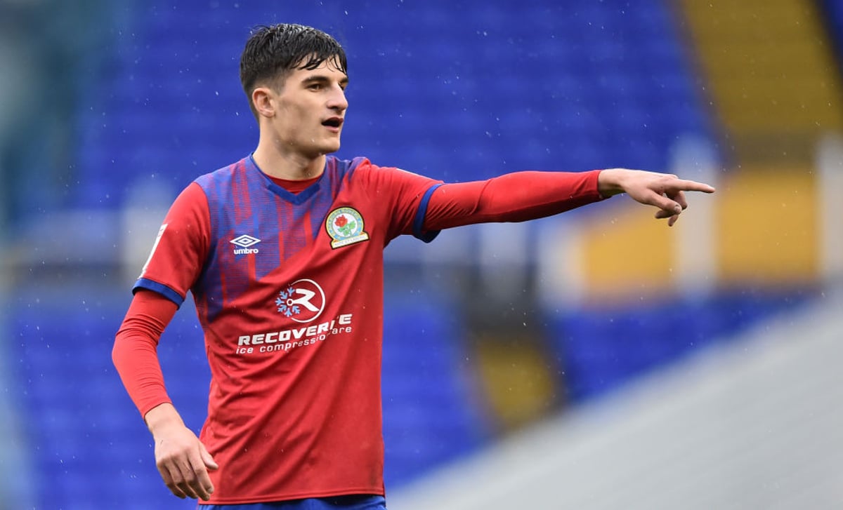 Sheffield Wednesday closing in on signing of talented Blackburn Rovers  midfielder