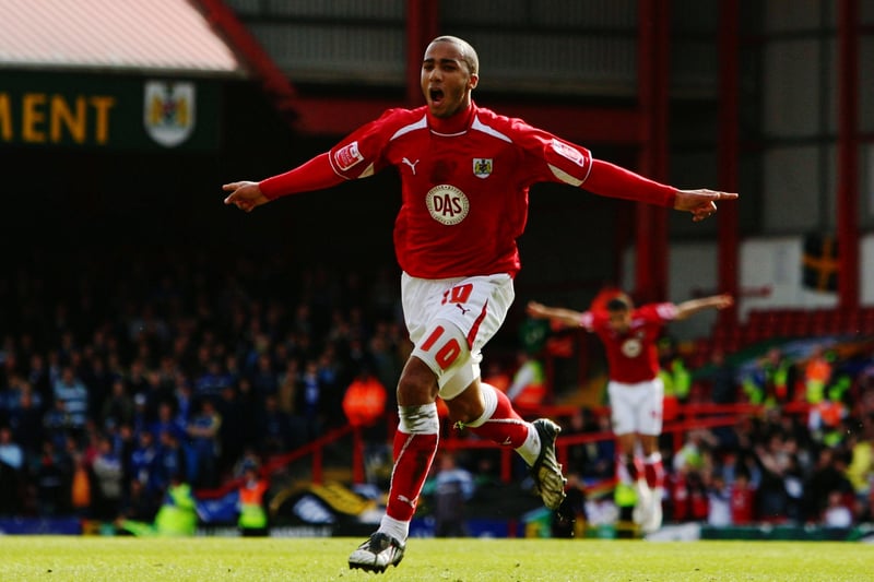 Nicky Maynard of Bristol City celebrates scoring his team’s first goal during the Coca-Cola Championship match between Bristol City and Cardiff City at Ashton Gate on March 15, 2009. (Photo by Ian Walton/Getty Images)