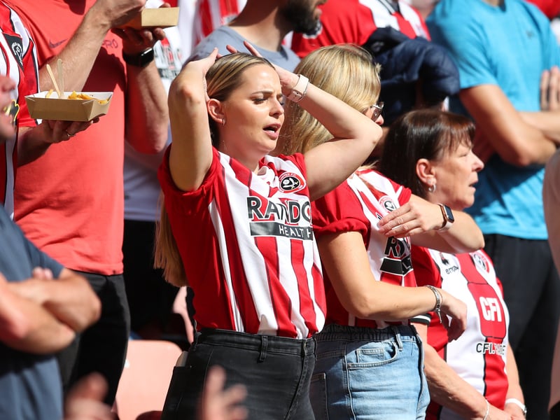 Blades fan gallery v Everton