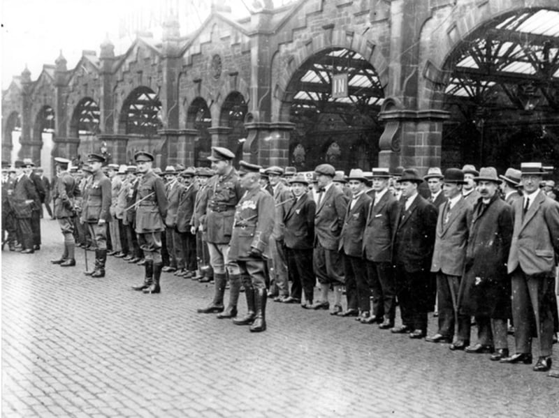 Veteran members of Sheffield City Battalion at Midland Station in July 1923, prior to marching to Weston Park for the unveiling of the York and  Lancaster memorial