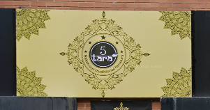 The traditional Punjabi restaurant serves a mixture of dishes suitable for meat eaters as well as vegans and vegetarians. 4.8 stars (294 reviews).