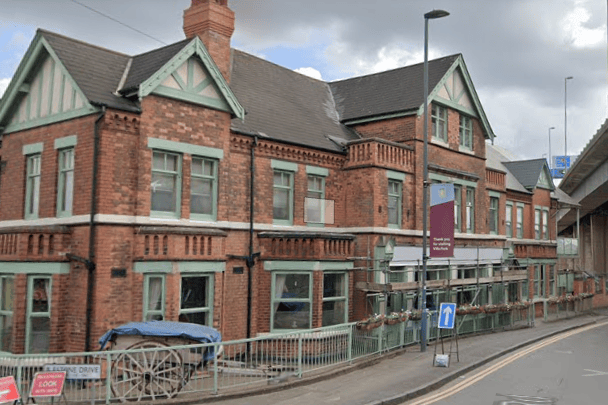 The Tavern is also located just down the road from the stadium in Aston. The restored Victorian pub, which is very popular with Villa fans, also features event spaces & 17 hotel rooms. It has a 4.4 rating from 545 reviews.
