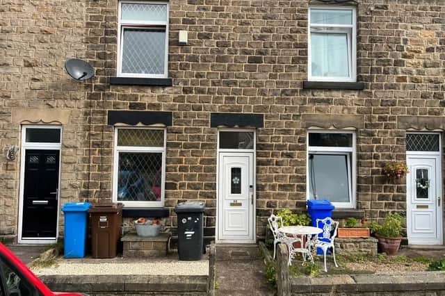 This two bedroom terrace is found in the northern-most parts of Sheffield. (Photo courtesy of Zoopla)