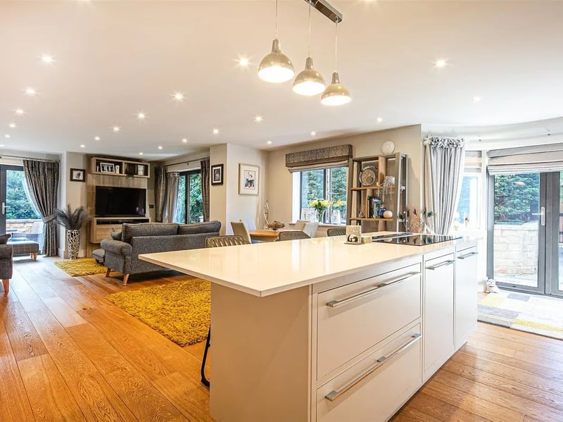The good chunk of the apartment is taken up by this open plan kitchen/diner/lounge. (Photo courtesy of Zoopla)