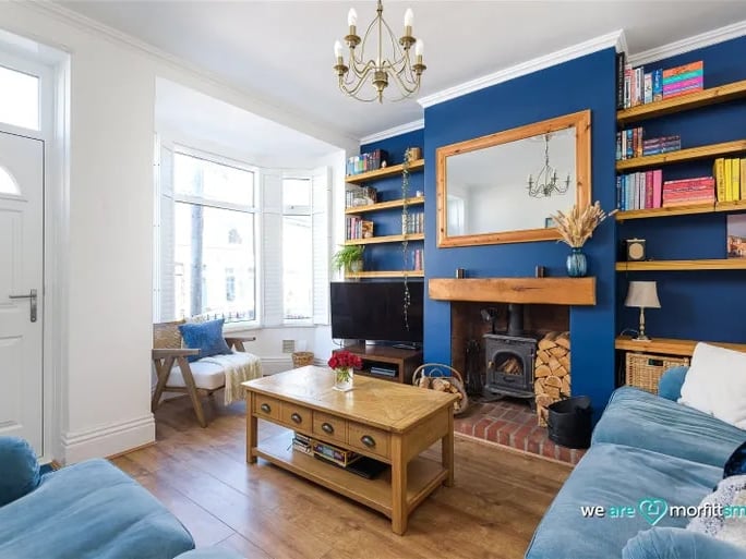 This bright lounge is found at the front of the property. (Photo courtesy of Zoopla)