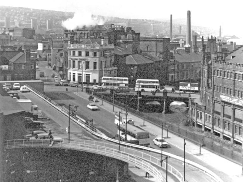 Castlegate, Sheffield, some time after 1969, looking towards Tennants Brewery and Lady's Bridge Hotel, and showing the River Don, with the Hancock and Lant building on the right, and the Castle Market access ramp in the foreground. Photo: Picture Sheffield