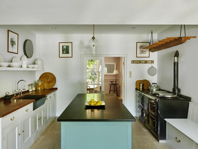 The luxury kitchen on the ground floor 