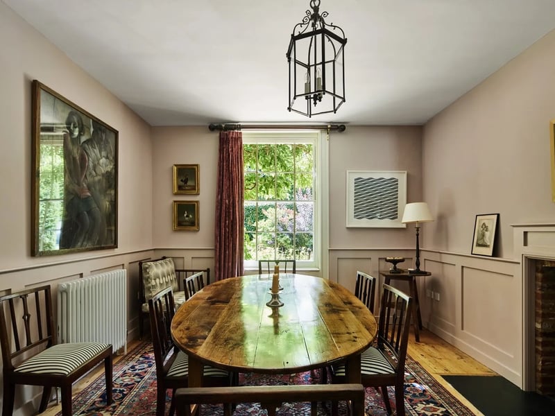The dining room on the ground floor 