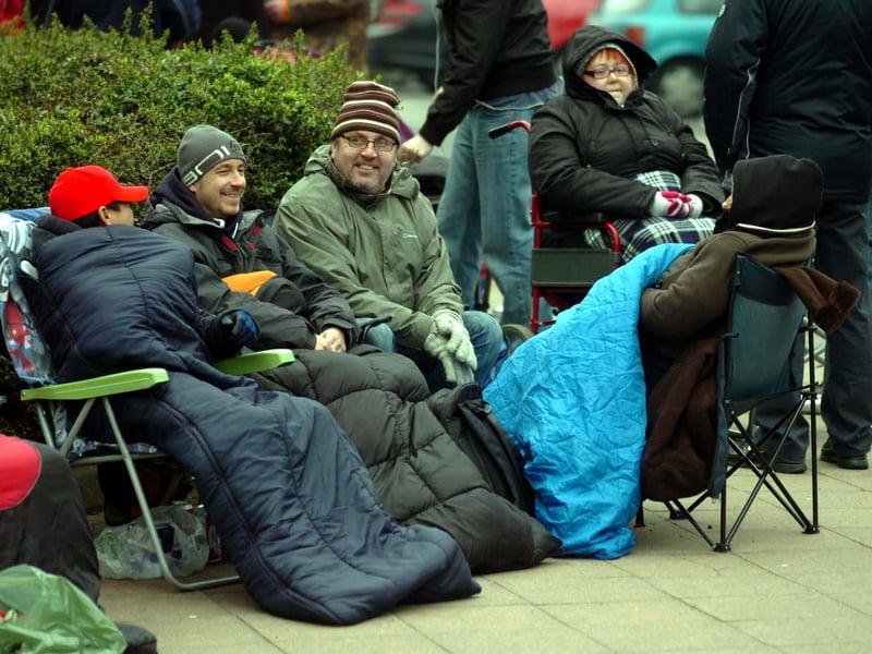 U2 fans queue in the cold outside Sheffield Arena to get tickets in 2009