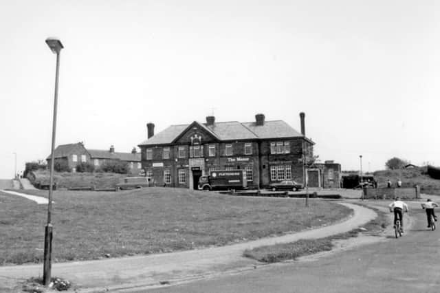 The Manor Hotel pub on Fretson Road, Sheffield, in May 1983. Photo: Picture Sheffield