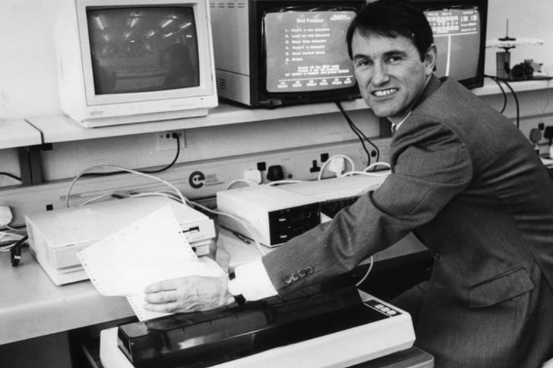 Mortimer Comprehensive School headmaster Albyn Snowdon in 1990 with the computers putting the school into the 21st century. Photo: Shields Gazette