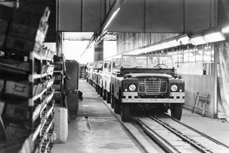 14th August 1980:  The Land Rover production line, at Solihull in Birmingham, at a standstill following a strike by the TSGWU over British Leyland's proposed cuts.  (Photo by Stuart Wicon/Evening Standard/Getty Images)