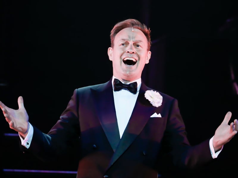 After playing Scott Robinson for for over 400 episodes between 1986 and 1989, Jason Donovan followed Kyle to the UK and pop stardom. His first album 'Ten Good Reasons' became the highest-selling record of 1989, with sales of over 1.5 million. Since then he's gone on to star in a string of West End musicals, including playing the lead character in 'Joseph and the Amazing Technicolor Dreamcoat'.