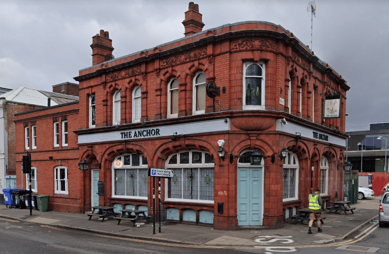  It is situated in a Grade II listed building. The CAMRA guide says: “The multi-room pub serves up to four hand-pulled ales and one key-keg ale at any one time. Supports local breweries.” (Photo - Google Maps)