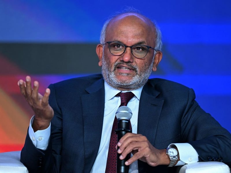 Adobe's CEO Shantanu Narayen secures the ninth position with an average annual bonus of $34.9 million (£28.21 million).