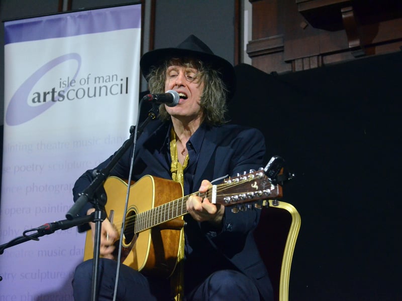 Lead singer of one of Scotland's most fantastic live acts The Waterboys, Scott is known for songs such as 'Fisherman's Blues'.
