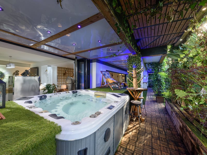 The property includes a dreamy jaccuzi for relaxing