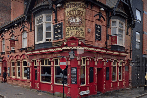 This lively and charming pub is very popular with locals. According to customers on Google,  you can get a pint of Guinness at the Queen’s Arms for £4.75 - the “cheapest around.”