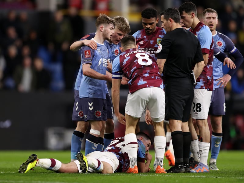 19 yellows, 0 second yellows, 2 straight red cards.
