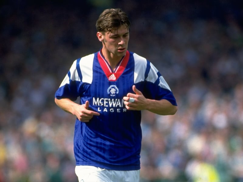 Big Dunc's move to Everton was destiny. A legend with the Toffees, he cost them a fee of £5.2m according to TransferMarkt when he moved south in 1994.