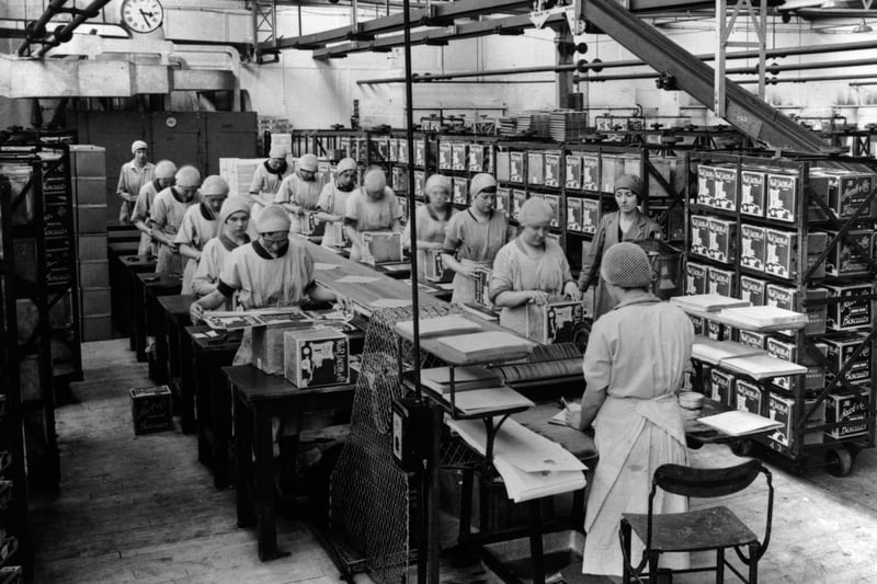 1926: Workers label tins at the Jacob’s Biscuit factory in Aintree.