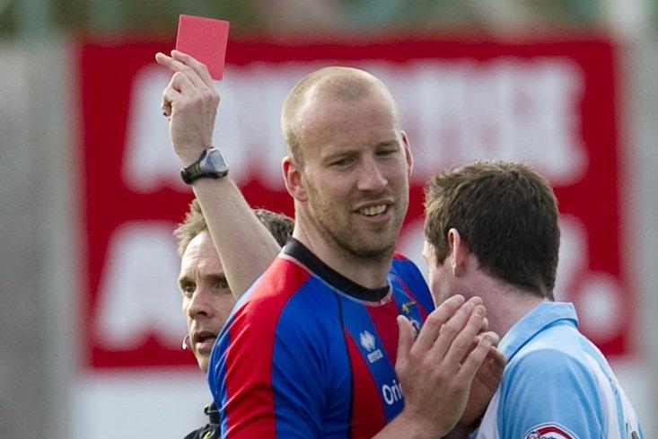 73 points: 52 yellow cards, 5 sending-offs.