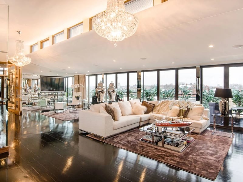 The living area inside the property 