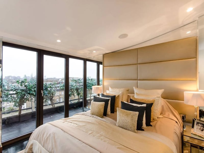 Bedroom 3 inside the property offers magical views toward London