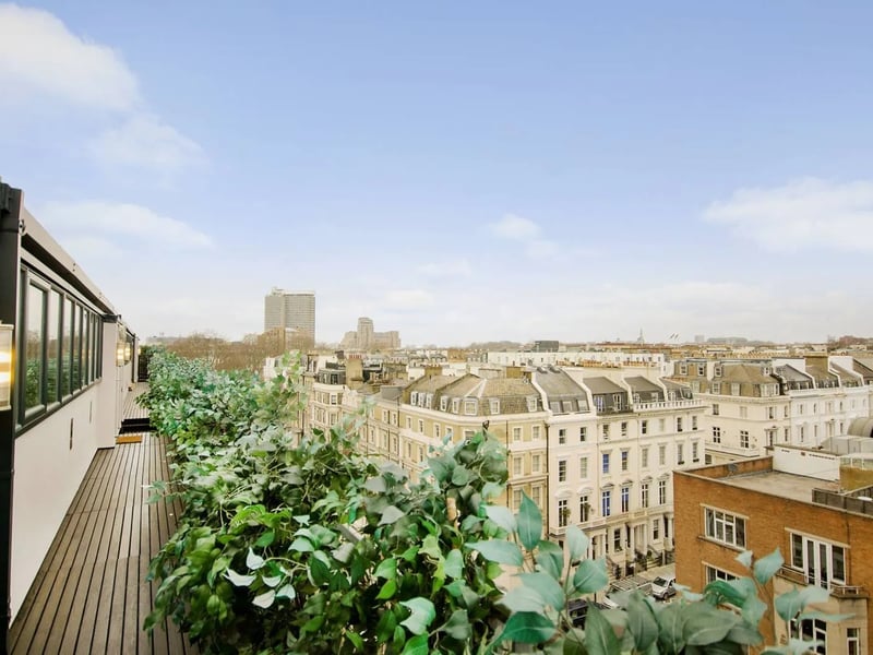 Another angle of the glorious views over south-west London
