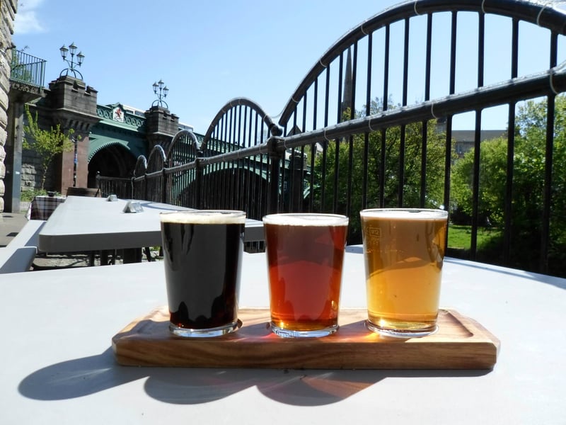 This bar which is situated on the banks of the River Kelvin, in the heart of Glasgow’s West End started in 2012 with the motto ‘craft beer not crap beer’. The inhouse beers are produced by Alloa based brewers, The Williams Brothers, who the now owners all worked at one time. On a bright, sunny day sit outside and watch the river slowly wind its way through the city while sampling their wares. During the summer months if the weather is good they hold barbecues.