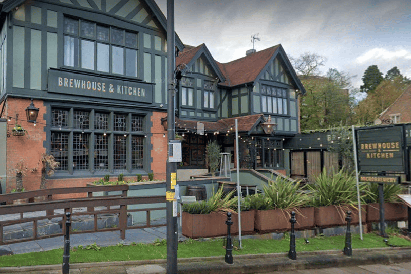 Global pub dishes are paired with house-brewed beers at this relaxed eatery, garden & music spot. It’s today one of the best rated pubs in Sutton