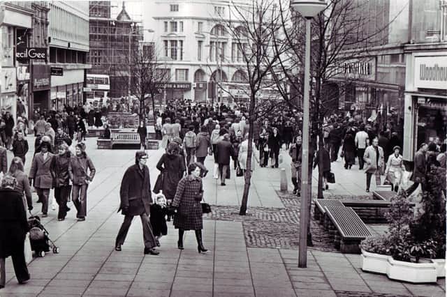 Shoppers on Fargate, in Sheffield city centre, in 1978