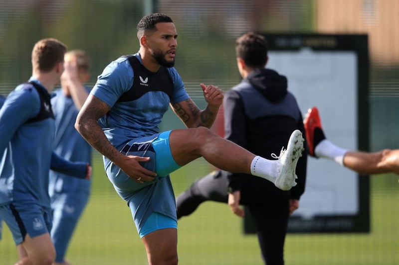 Sven Botman is a massive miss, of course, but there’s something quite nice about seeing Lascelles, who captained the club out of the Championship, get his opportunity in the Champions League. 