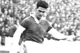 Hibs’ Smith is their top scorer in Edinburgh derbies. He played for the Hibees from 1941-1959 before joining Hearts for two seasons. 
