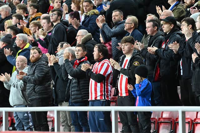 Sunderland fans hold a minute’s applause for Bradley Lowery at the Stadium of Light. Picture by FRANK REID