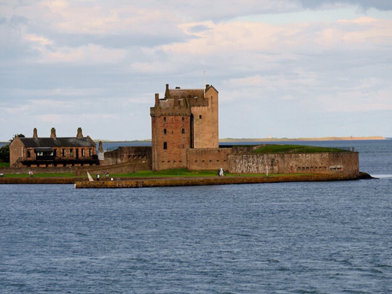 Broughty Castle is situated on the banks of the River Tay in Broughty Ferry, Dundee. It was built in 1495 but the site it rests on is said to have been first fortified forty years prior. It is thought that the name may come from “Bruach Tatha” which means “Taybank” in Gaelic.