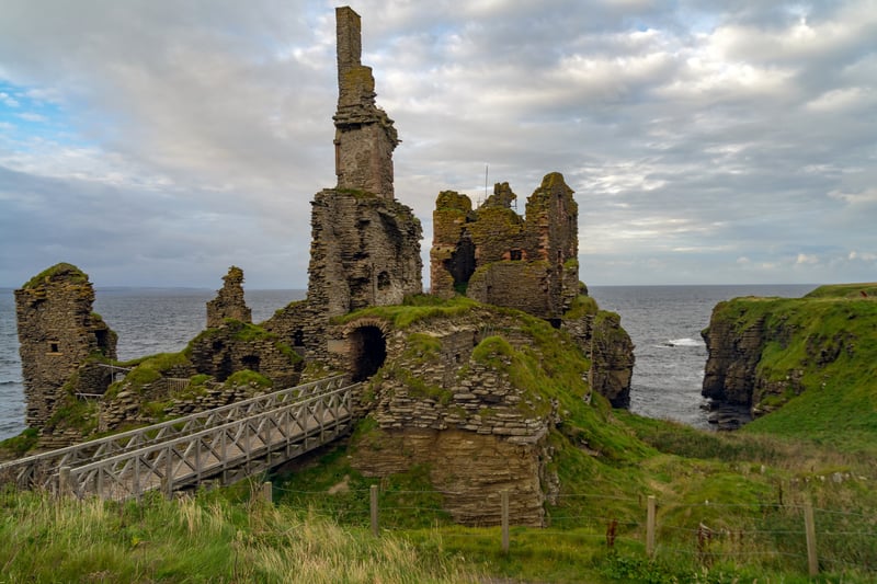 Castle Sinclair Girnigoe is situated around three miles north of Wick on the east coast of Caithness. It is regarded as one of the earliest seats of Clan Sinclair and is formed of two ruins. The two ruins are thought to have been two separate castles (Castles Sinclair and Girnigoe), the former belonging to the 17th-century and the latter the 15th.