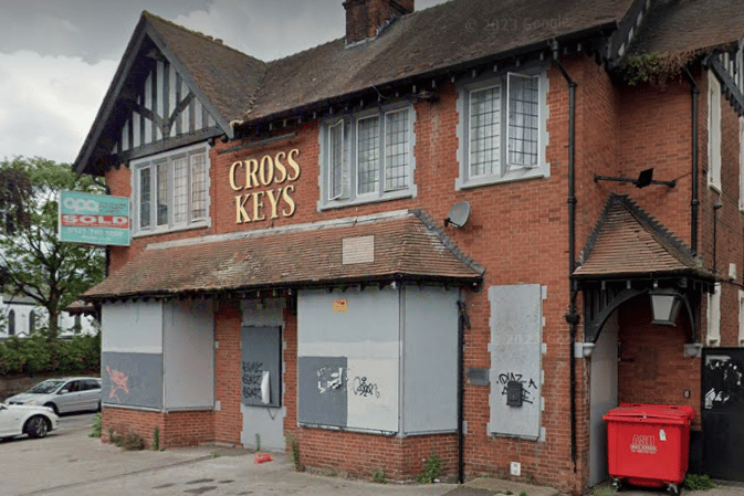 The Cross Keys went up for sale in 2021 but is still closed. Located by the high street, it was a busy venue on weekends and was mentioned by our readers