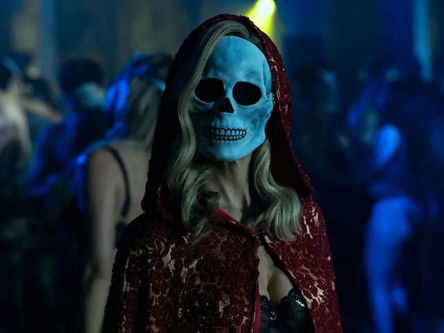 This highly anticipated new series is based on on the work of Edgar Allan Poe and is said to be the best spooks Netflix will offer this entire month.