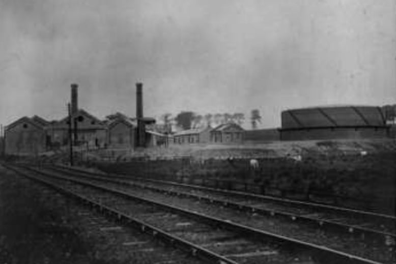 An early picture of Kirkintilloch Gasworks after it opened in 1908.