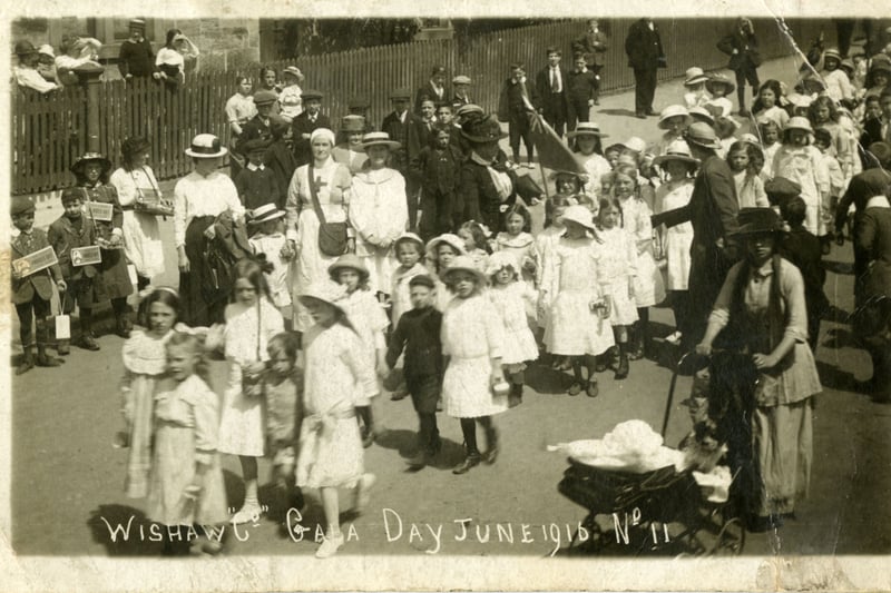 The Girls Parade in the 1916 Wishaw Gala Day would have been a solemn one, as many of the girls fathers, brothers, and other men in their life would be fighting on the western front in the first world war.