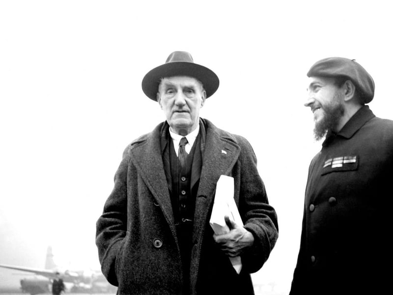 Born in Kilmaurs, near Kilmarnock, Boyd Orr was a Scottish teacher, medical doctor, biologist, nutritional physiologist, politician, businessman and farmer who was awarded the Nobel Peace Prize for his scientific research into nutrition and his work as the first Director-General of the United Nations Food and Agriculture Organization.