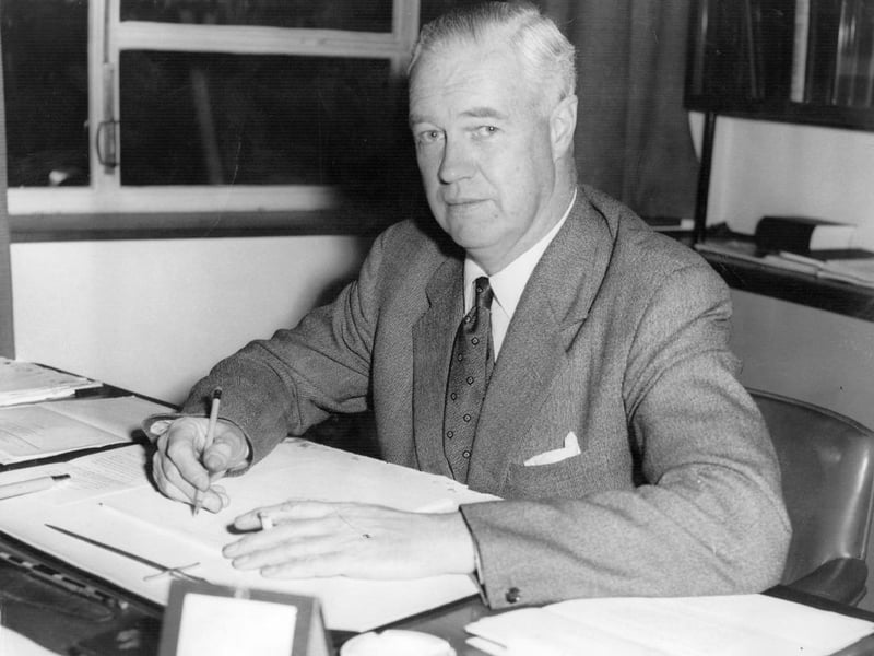 Born in the Cathcart area of Glasgow, Alexander Todd's father worked on the Glasgow Subway. He became a biochemist who won the Nobel Prize for Chemistry in 1957 for his research on "the structure and synthesis of nucleotides, nucleosides, and nucleotide coenzymes".
