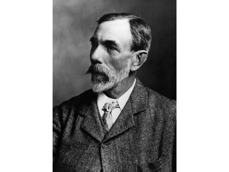Sir William Ramsay was born and grew up in Glasgow. He was a chemist who discovered the noble gases and won the 1904 Nobel Prize in Chemistry for "his services in the discovery of the inert gaseous elements in air".