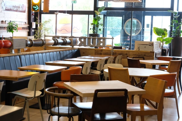 Unit has a rating of 4.6 from a whopping 1,136 Google reviews. This photo shows its Valley Centertainment restaurant, its second location alongside the flagship Broomhill venue.