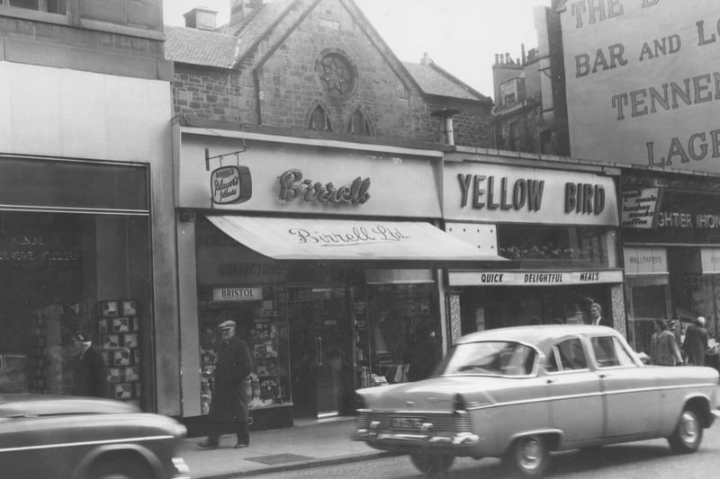 The Red Parrot on Buchanan Street is hardly remembered these days, but by those who were there, its held in reverence. It was a pub / off-licence on Buchanan Street that opened next to the Yellow Bird, a popular spot for teas and rolls.