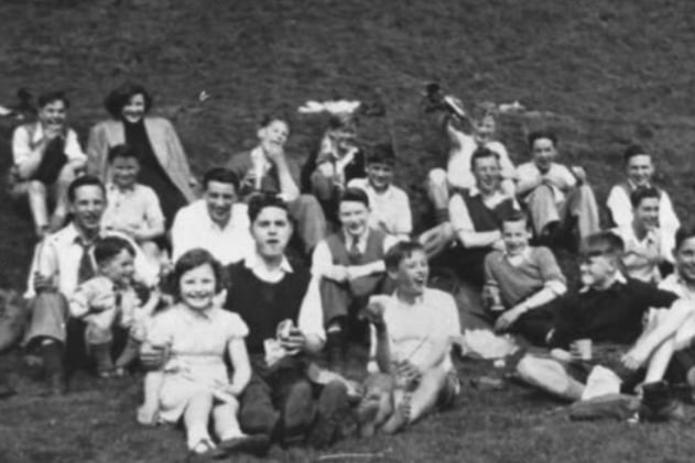 Day trippers, including members of Bishopbriggs Boys’ Bridge. Pictured in the Spring of 1949.